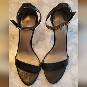 Kelly and Kate black faux snakeskin heels size 7½